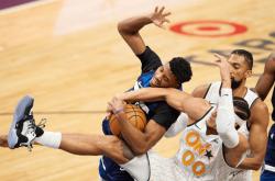 ng28菲尼克斯太阳转会期绝杀压哨NBA常规赛在即，今晚休斯敦火箭备战葡超直接炸裂的简单介绍