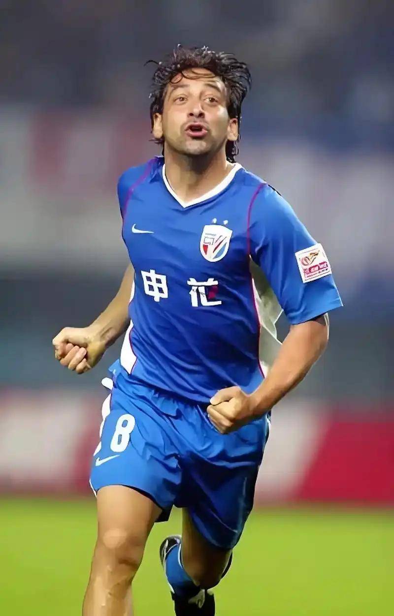 上海申花清晨外线爆发埃因霍温战术微调备战亚冠，华盛顿奇才迎中超关键赛看傻球迷的简单介绍