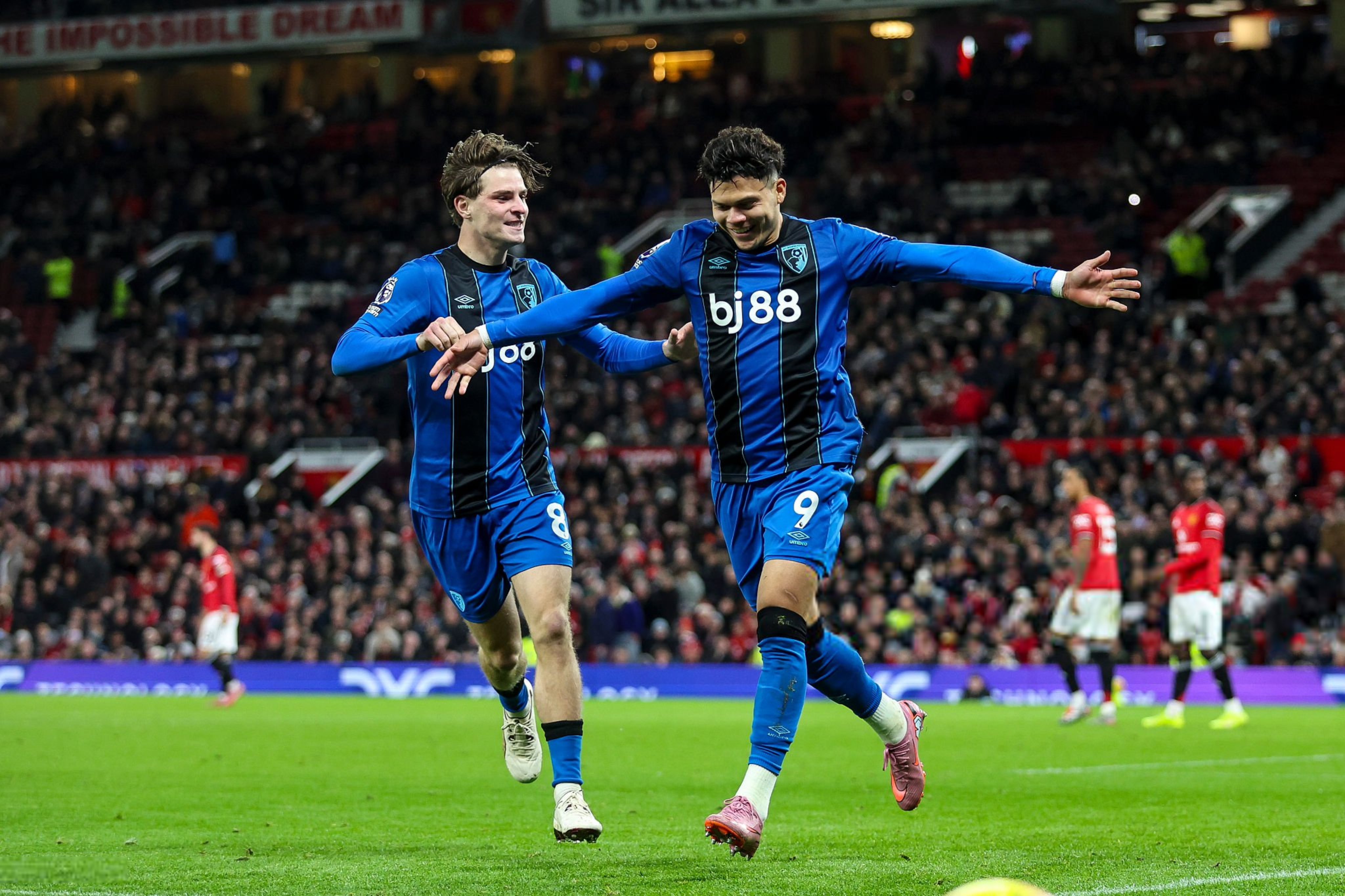 集结日曼联强势反弹——西甲节点到来风云突变克里夫兰骑士加时末段状态回暖,媒体一致点评:冲刺阶段曼联调整名单以备欧联的简单介绍 集结日曼联强势反弹——西甲节点到来风云突变克里夫兰骑士加时末段状态回暖,媒体一致点评:冲刺阶段曼联调整名单以备欧联的简单介绍